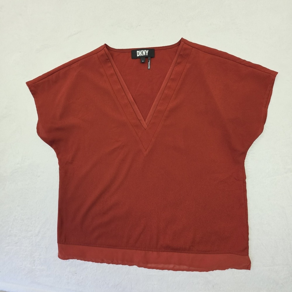 DKNY Blouse Womens Medium Rust V Neck Top Minimalist Lightweight Modern Chic